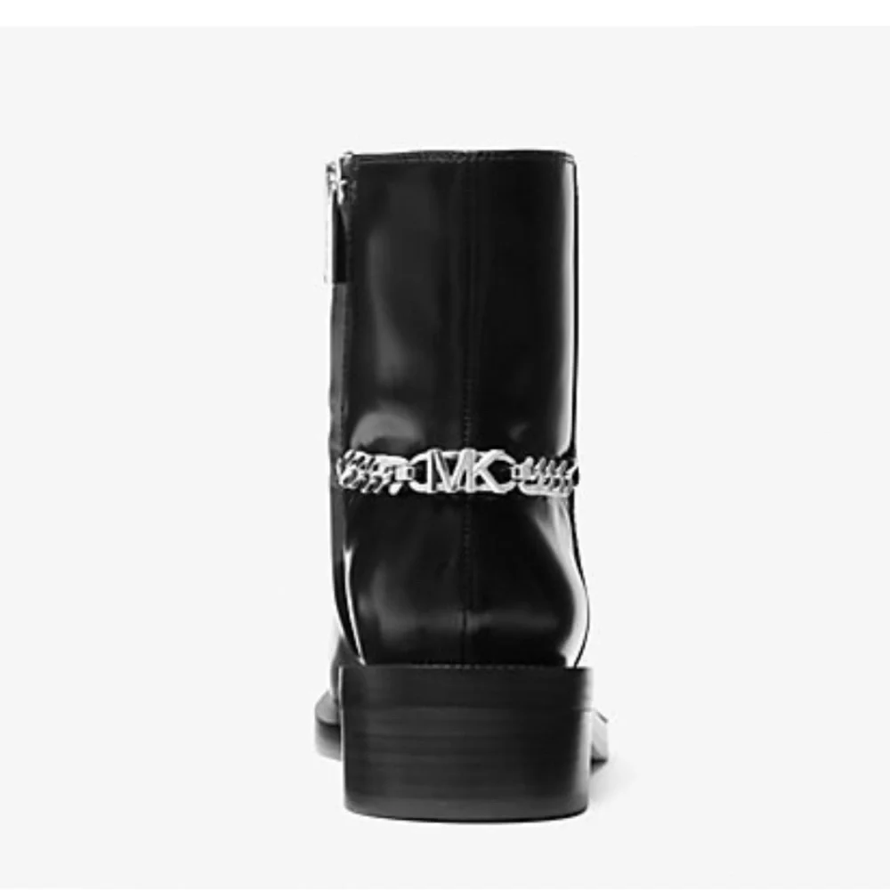 NWT Michael Kors Carlisle leather boot - Picture 4 of 6